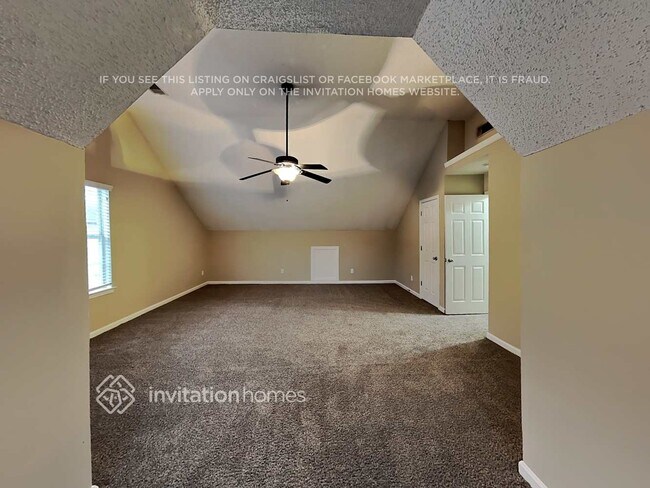 Building Photo - 372 Othello Dr