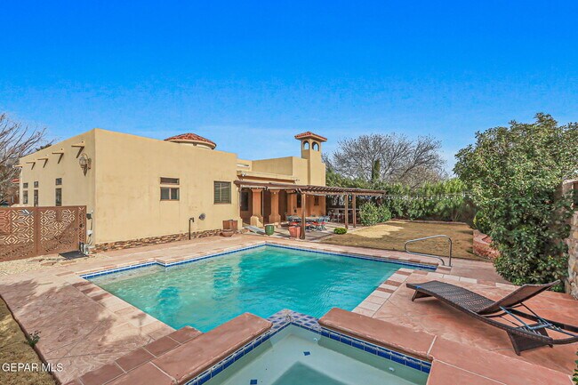 Building Photo - 724 Scott Ln