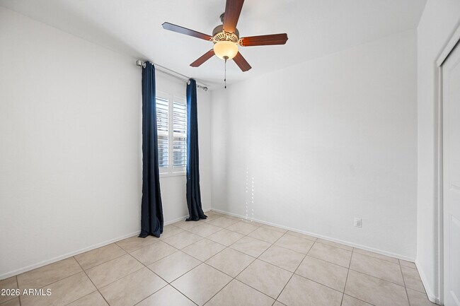 Building Photo - 2543 W Arroyo Way