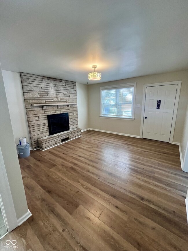 Building Photo - 161 Bosstick Ave