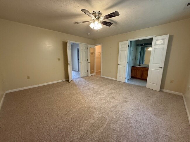 Building Photo - 45586 Curley Ct