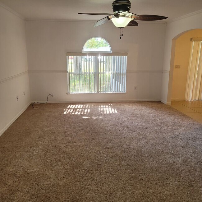 Building Photo - 4615 Elena Way