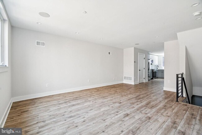 Building Photo - 1437 Parrish St
