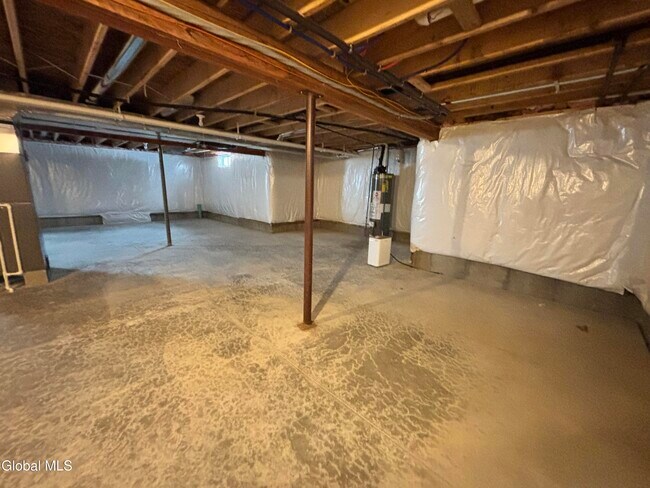 Building Photo - 587A Grooms Rd