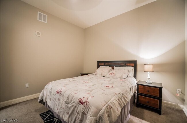 Building Photo - 150 S Las Vegas Blvd