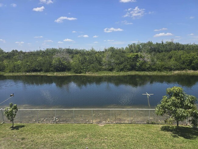 Building Photo - 2755 SW 165th Ave