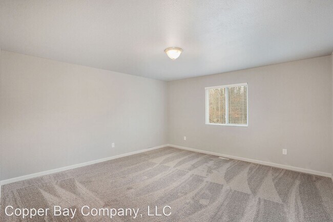 Building Photo - 4 br, 2 bath House - 5315 Eagle Glen Avenu...