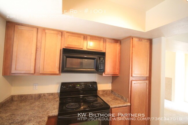 Building Photo - 9990 N Scottsdale Rd