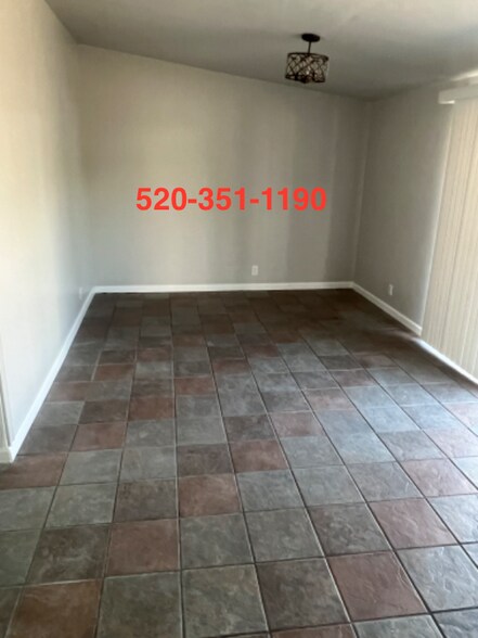 Building Photo - 4240 N 4th Ave