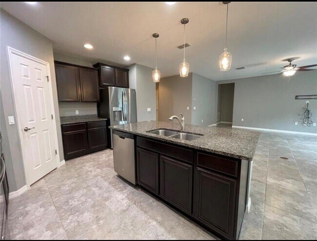 Building Photo - 3813 Carrick Bend Dr