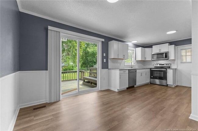 Building Photo - 7606 Sable Dr