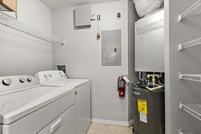 Building Photo - 852 Grand Regency Pointe