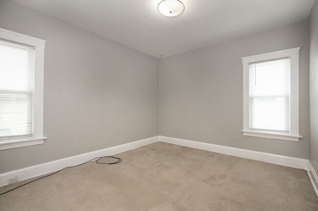Building Photo - 13416 Harlon Ave