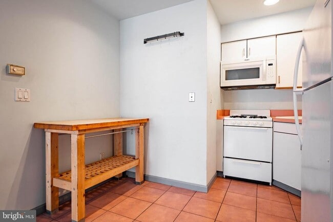 Building Photo - 763 S 8th St