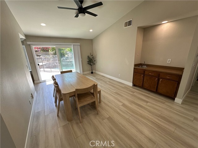 Building Photo - 916 Clear Creek Canyon Dr