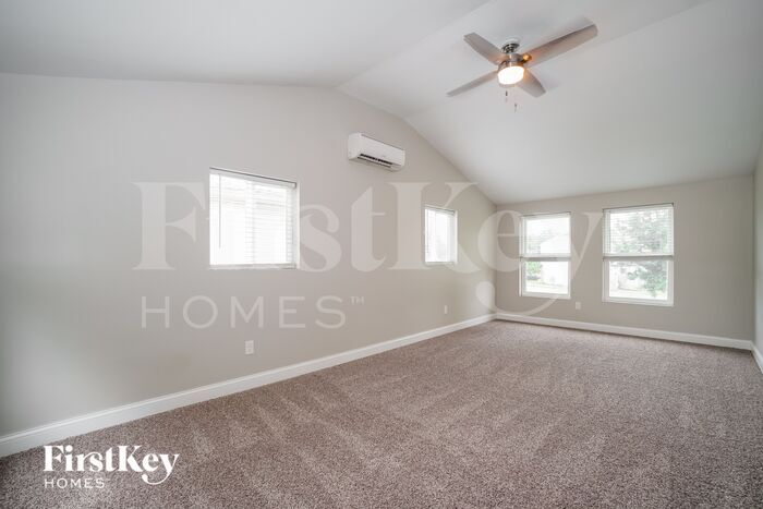 Building Photo - 3103 Valleywood Dr