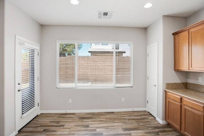 Building Photo - 8266 Arden Landing Pl