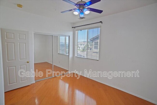 Building Photo - 24022 Via Vista