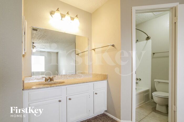 Building Photo - 2507 Ironclad Dr