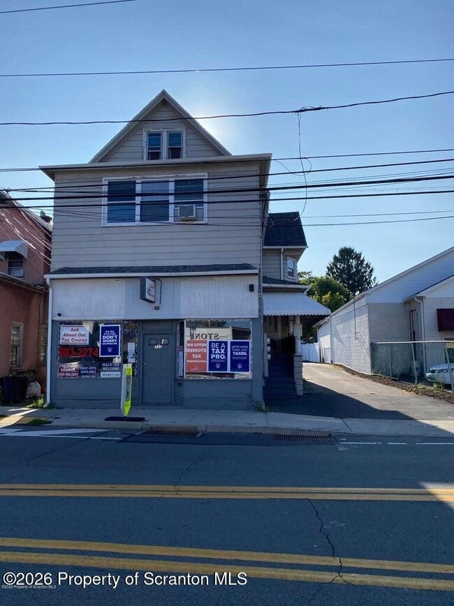Building Photo - 131 S Blakely St