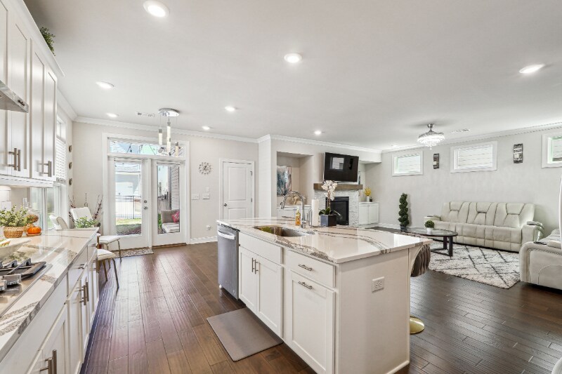 Building Photo - 785 Armstead Terrace