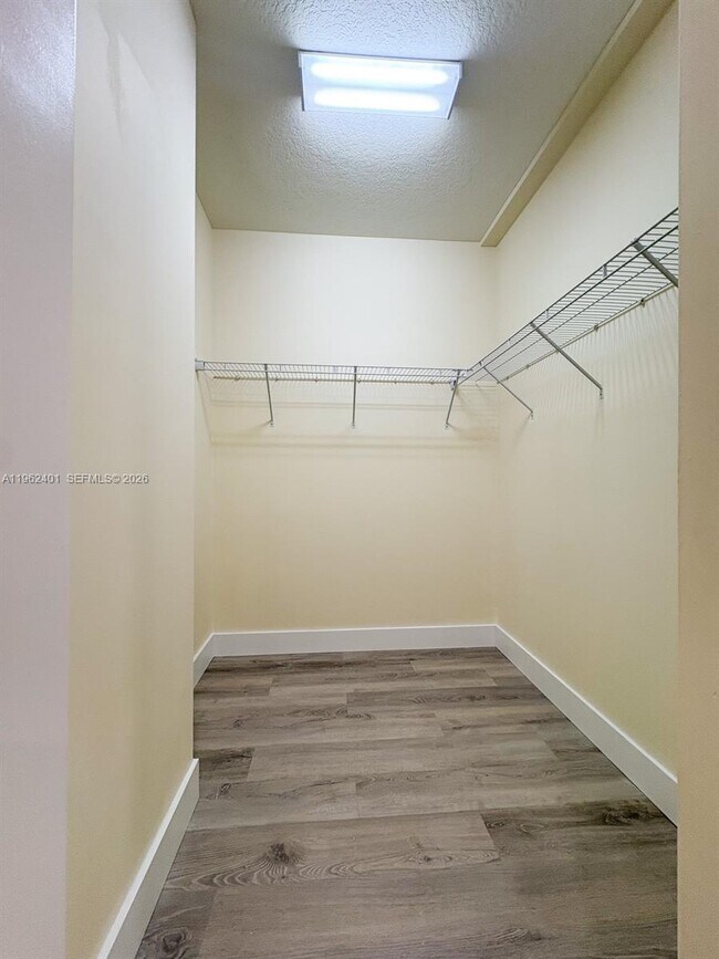 Building Photo - 6416 NW 102nd Ct