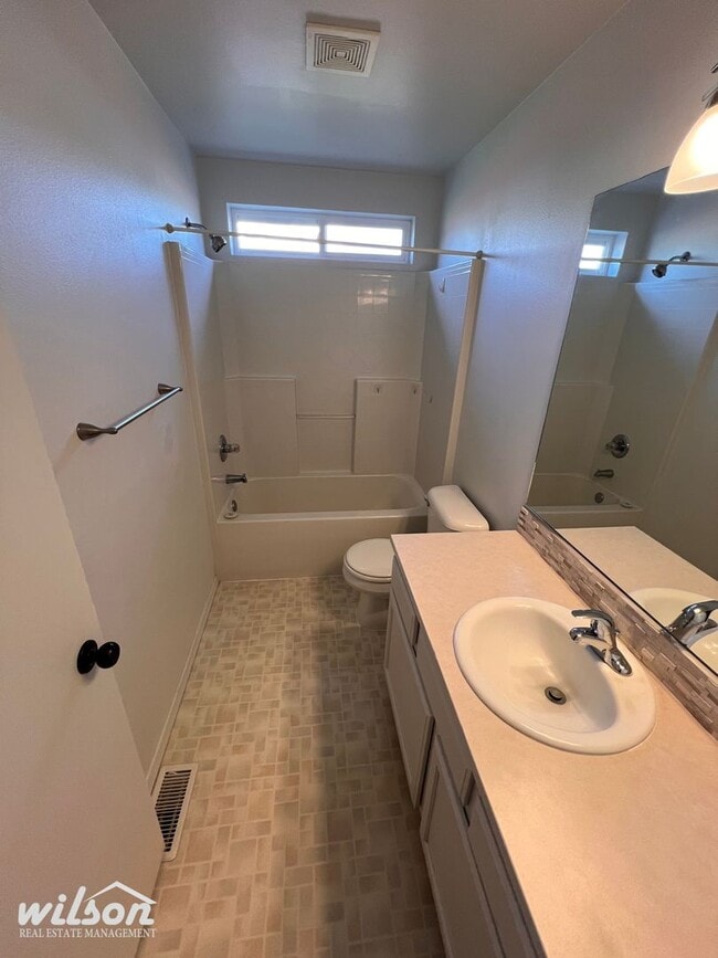 Building Photo - Stylish 4-Bed West Valley Home with Bonus ...
