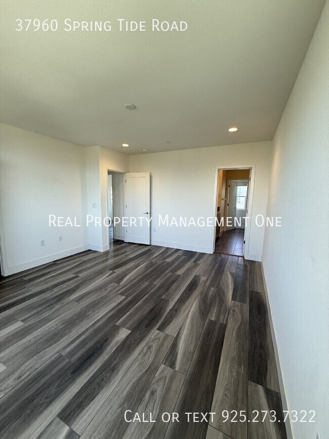 Building Photo - 37960 Spring Tide Rd