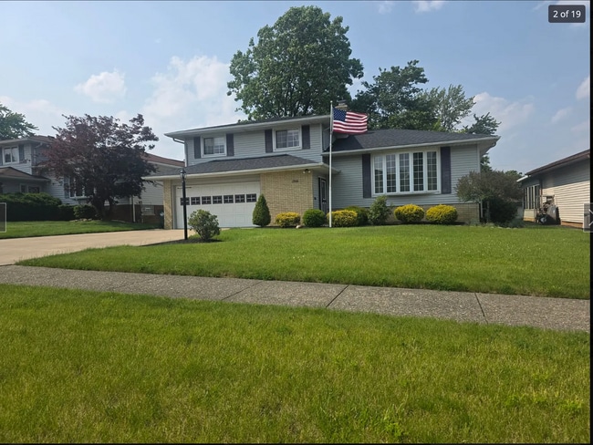 Building Photo - 2908 Bowmen Ln
