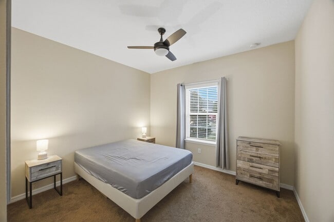 Building Photo - Resort Style Amenities near Gulf Beaches