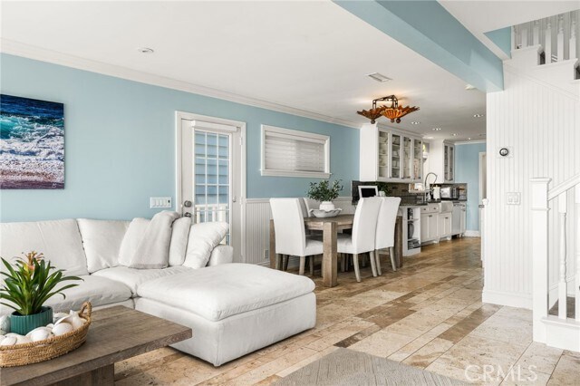 Building Photo - 25 Surfside Ave.