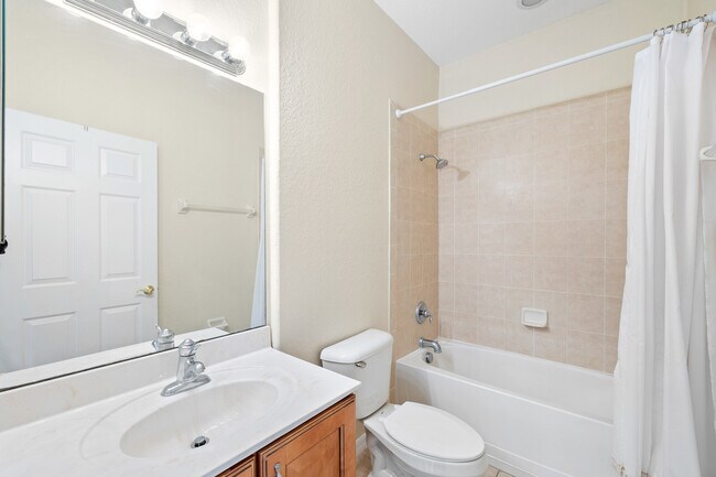 Building Photo - 27417 Silver Thatch Dr