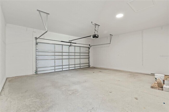 Building Photo - 12144 Stoneleigh Aly