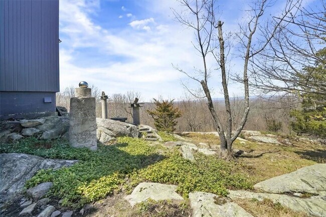Building Photo - 94 Mine Hill Rd
