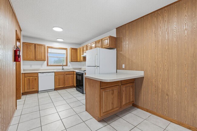 Building Photo - 1 Bed 1 Bath Apartment