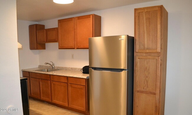 Building Photo - 44 N Mountain Rd