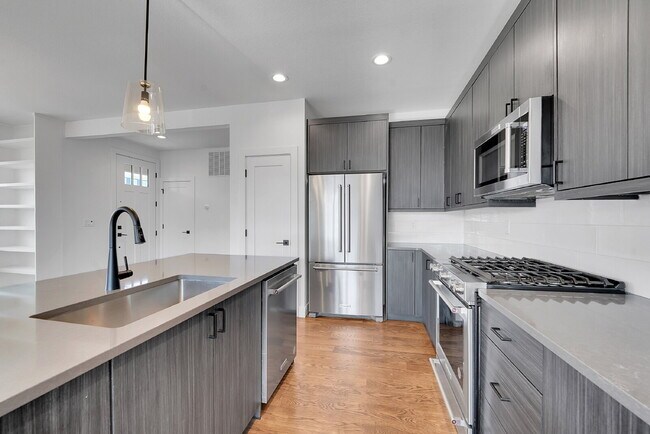 Building Photo - $3,195 - 3 Bed, 2.5 Bath Home in Thornton ...