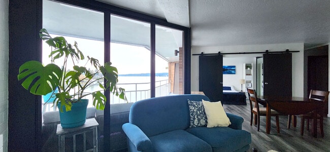 Building Photo - 9500 Rainier Ave S