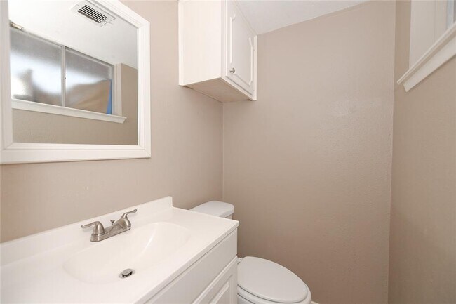 Building Photo - 7703 Mosewood St