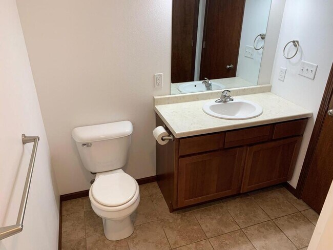 Building Photo - 7112 Brehm St