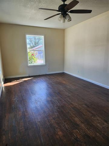 Building Photo - 200 W Armstrong Ave