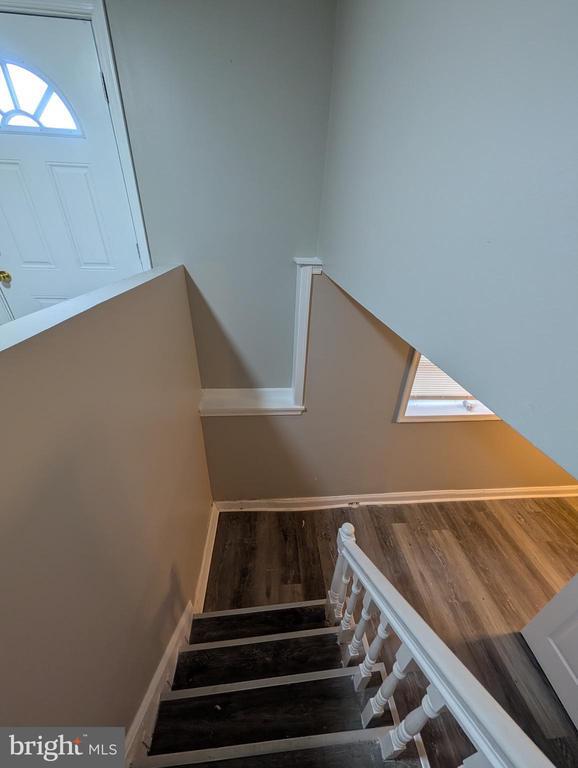 Building Photo - 2 Hawkesbury Ct