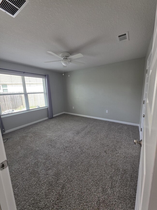 Building Photo - 3123 Van Day Way