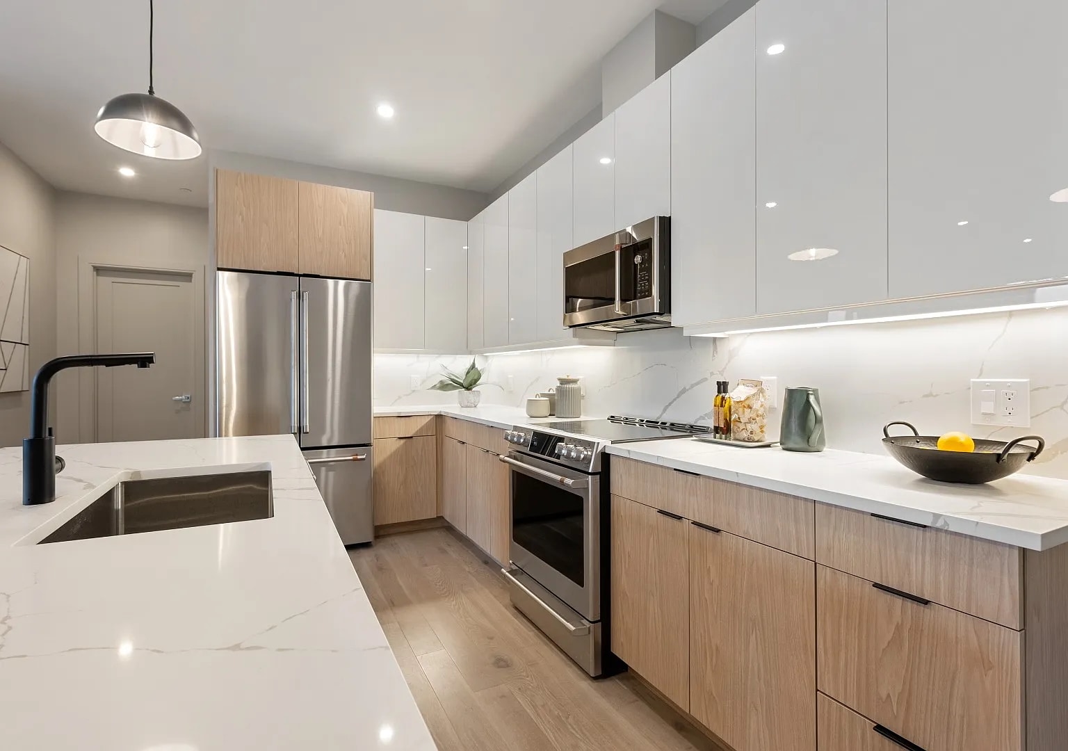 Building Photo - 85 Myrtle St