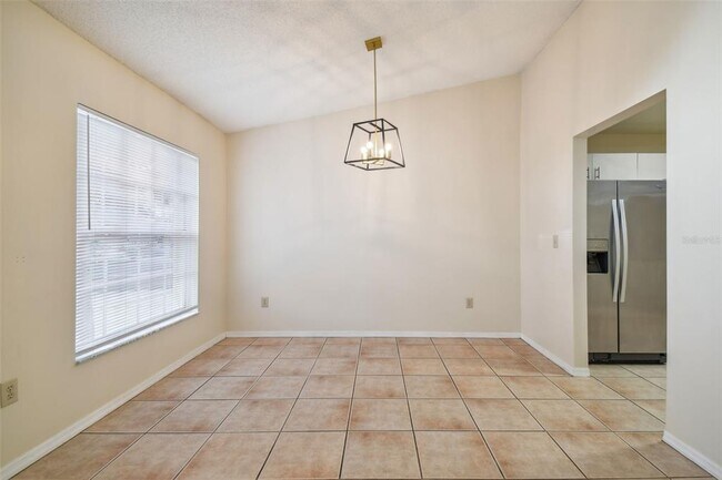 Building Photo - 2342 Tioga Dr