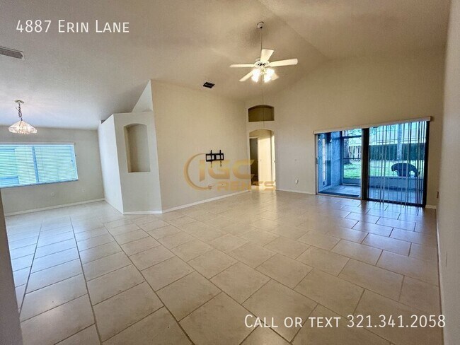 Building Photo - 4887 Erin Ln