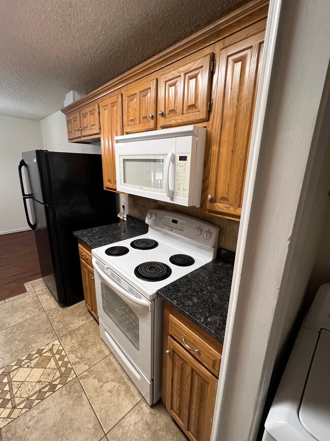 Building Photo - 1409 Westheimer Rd