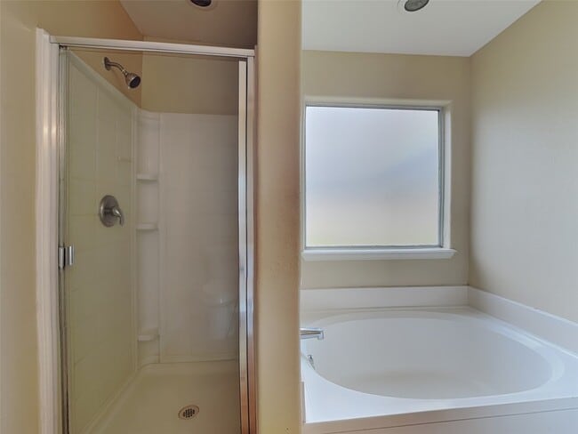 Building Photo - 8102 Sweetstone Bluff Ln