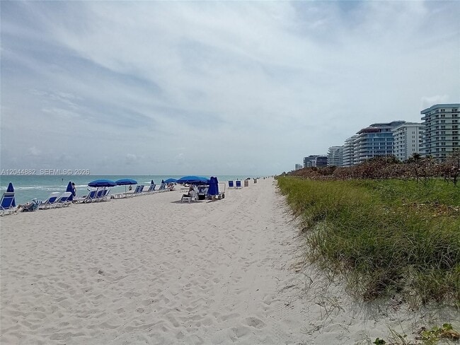 Building Photo - 9248 Collins Ave