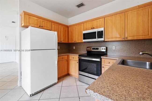 Building Photo - 3134 Hibiscus St